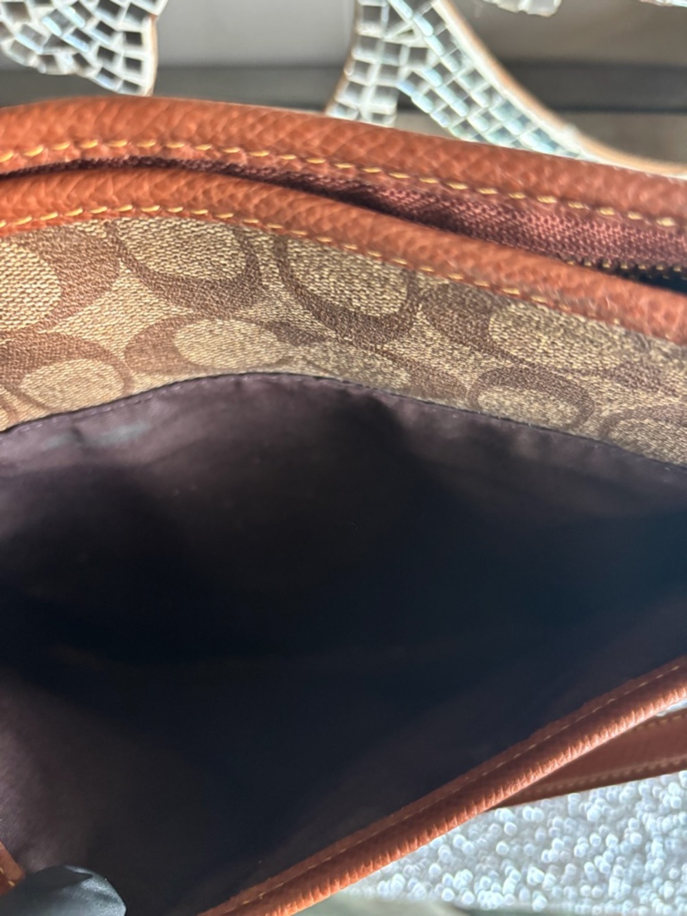 💕Coach Signature Canvas Crossbody Bag in Brown - Picture 7 of 8